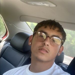 Meet your Posher, Ian